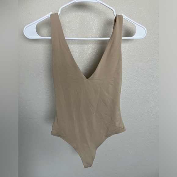 Aritzia bodysuit - Picture 1 of 4